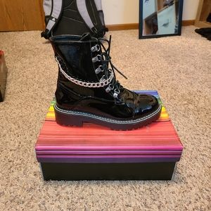 Highquality black she-in boots